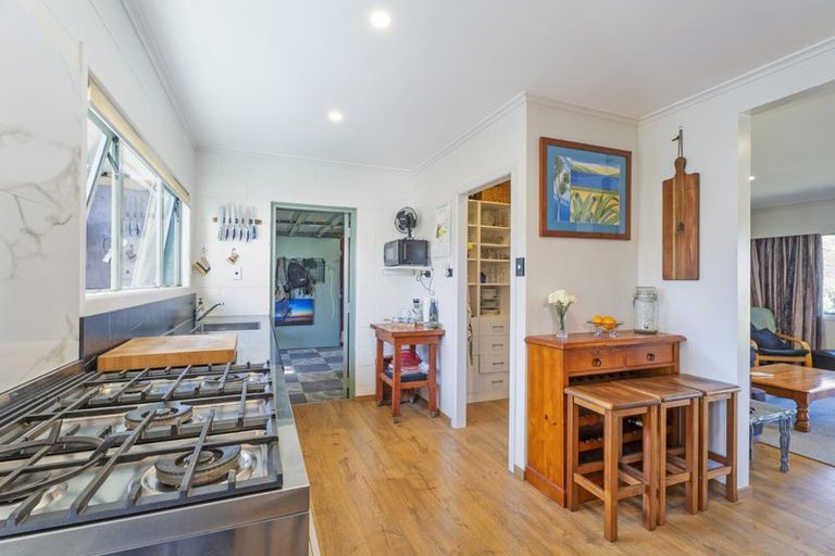 Photo of property in 77 Catherine Crescent, Whitianga, 3510