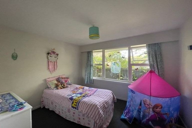 Photo of property in 240a Wainoni Road, Avondale, Christchurch, 8061