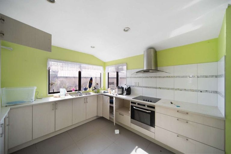 Photo of property in 26 Othello Drive, Clover Park, Auckland, 2023