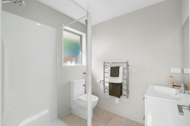 Photo of property in 14a Earnslaw Crescent, Bryndwr, Christchurch, 8053