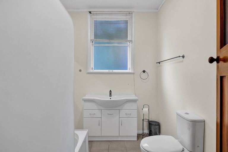 Photo of property in 150 Ackworth Road, Lepperton, New Plymouth, 4373