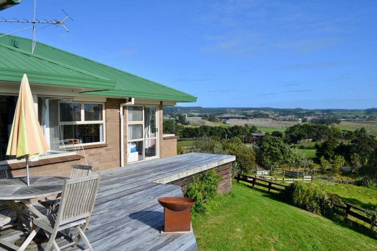 Photo of property in 74 Tarrant Road, Helensville, 0875