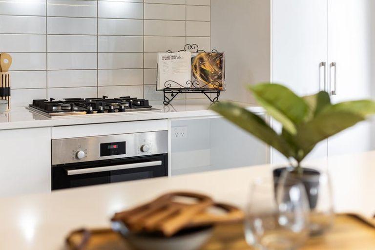 Photo of property in 33 Tradewinds Drive, Whitby, Porirua, 5024