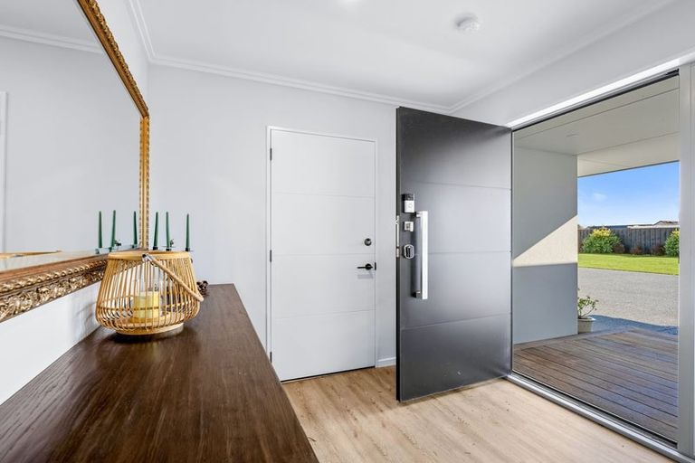Photo of property in 5 Coopworth Mews, West Melton, 7618