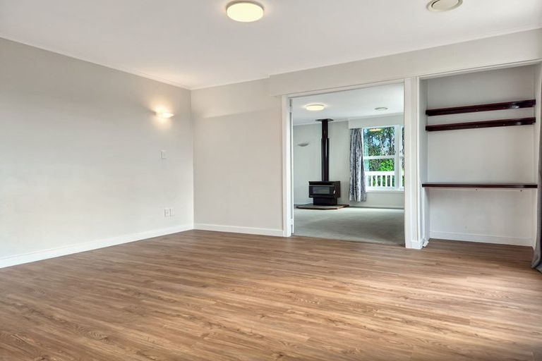 Photo of property in 10 Voltaire Street, Karori, Wellington, 6012