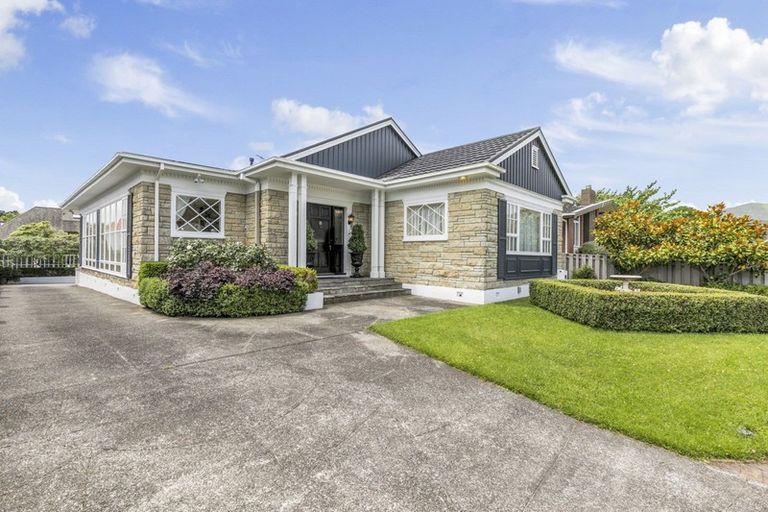 Photo of property in 46 Wai-iti Crescent, Woburn, Lower Hutt, 5010