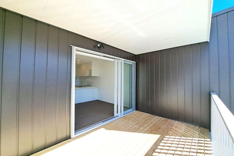 Photo of property in 71 Ngae Place, Mangere East, Auckland, 2024