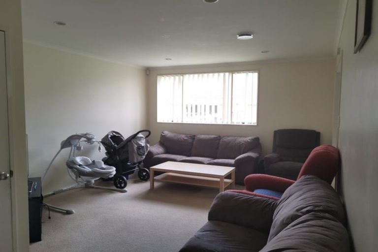Photo of property in 14 Nykki Place, Papakura, 2110
