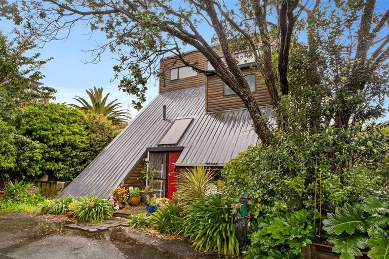 Photo of property in 13e Wallace Place, Westown, New Plymouth, 4310