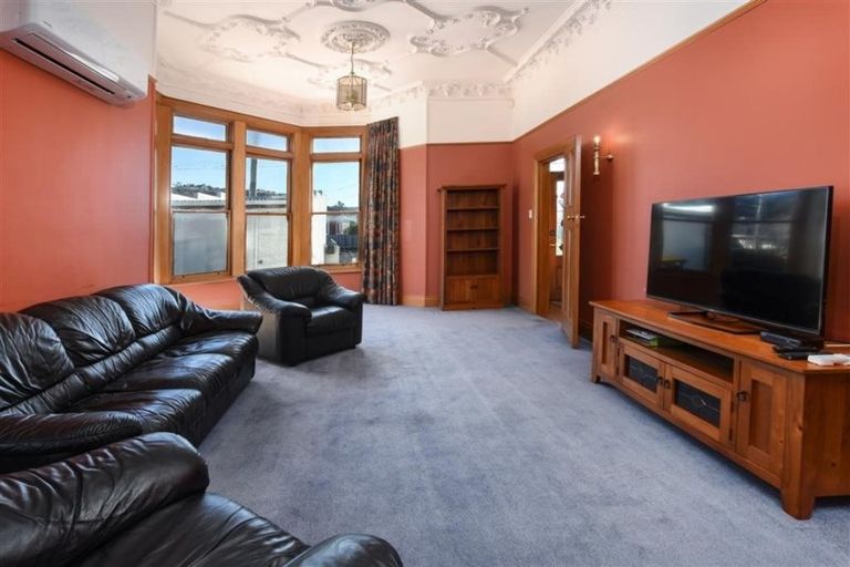 Photo of property in 28 Coughtrey Street, Saint Clair, Dunedin, 9012