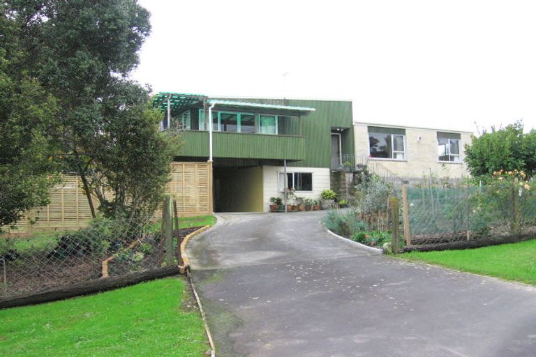 Photo of property in 2 Austin Road, Greenhithe, Auckland, 0632