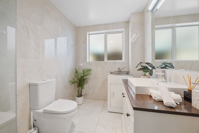 Photo of property in 5 Creggan Crescent, Flat Bush, Auckland, 2019