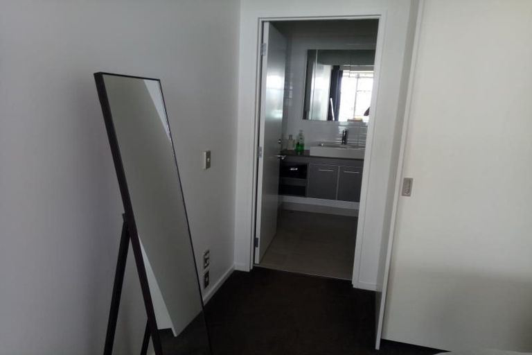 Photo of property in 407/7 Humber Street, Pandora, Napier, 4110