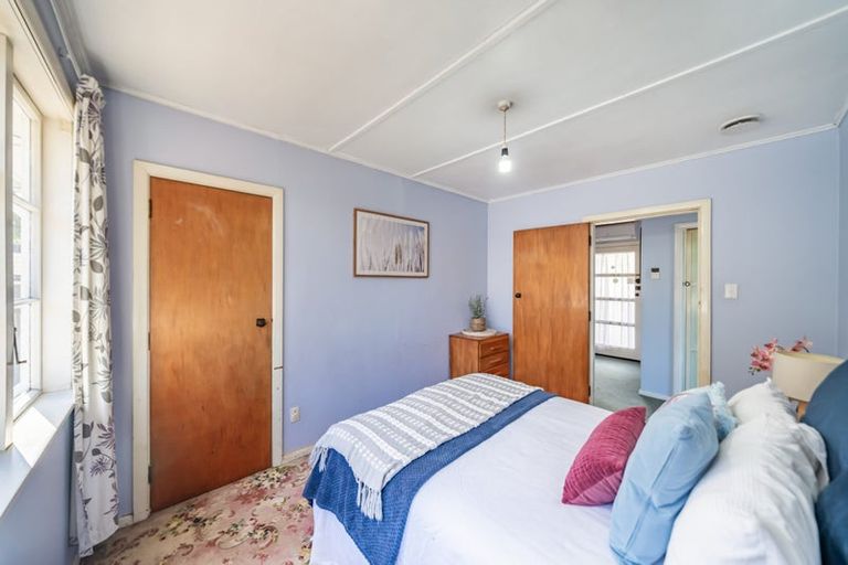 Photo of property in 35 Peck Street, Taita, Lower Hutt, 5011