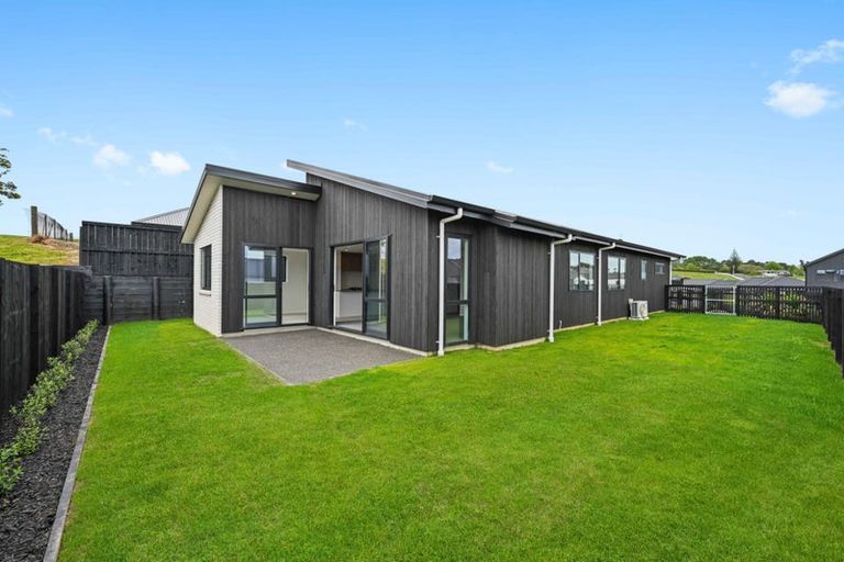 Photo of property in 12 Akakura Terrace, Peacocke, Hamilton, 3206