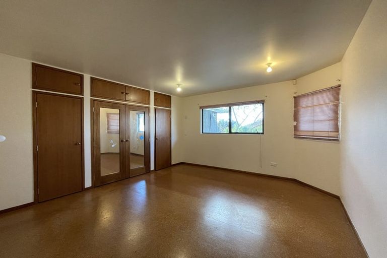 Photo of property in 32a Te Atatu Road, Te Atatu South, Auckland, 0610