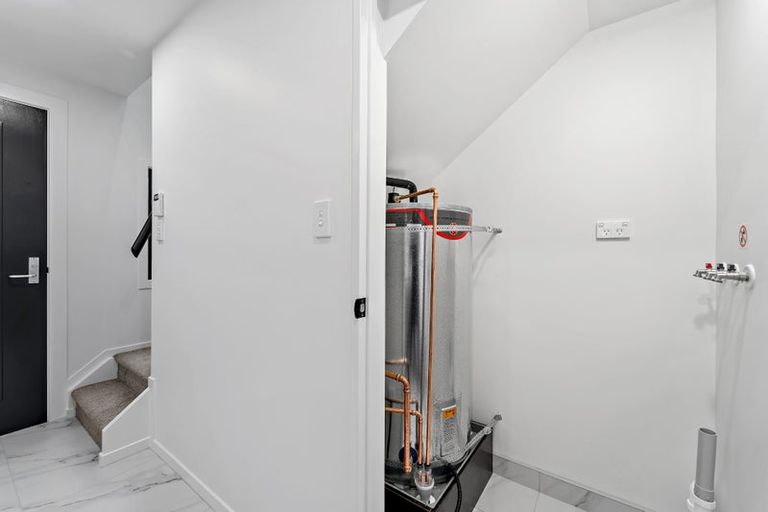 Photo of property in 6/23 Tudor Road, Henderson, Auckland, 0610