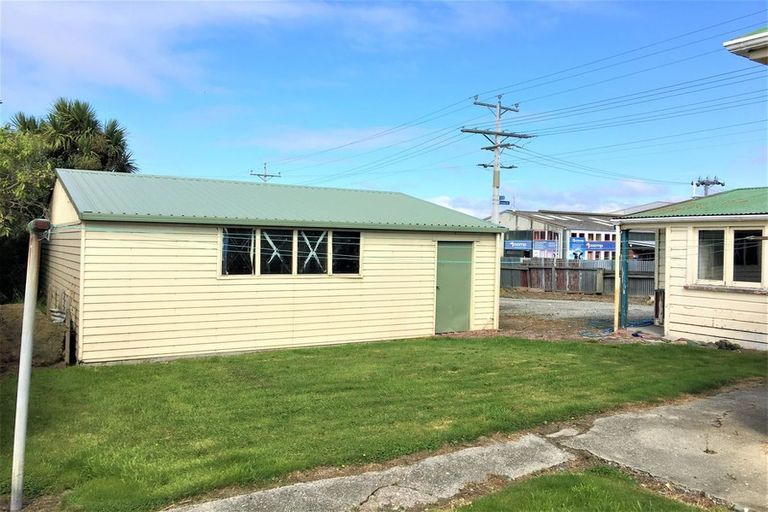 Photo of property in 64 James Street, Balclutha, 9230