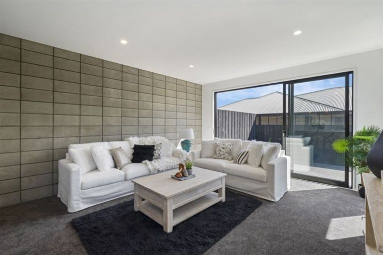 Photo of property in 63 Tennyson Street, Sydenham, Christchurch, 8023