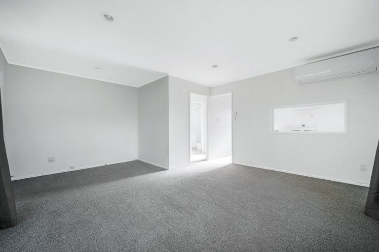 Photo of property in 1/49a Landon Avenue, Mangere East, Auckland, 2024