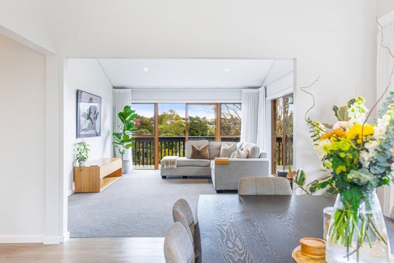 Photo of property in 20 Surville Place, Mairangi Bay, Auckland, 0630