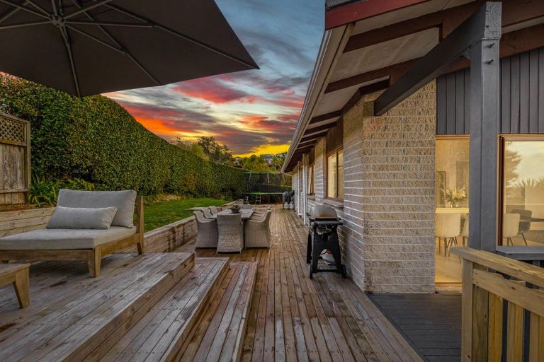 Photo of property in 20 Surville Place, Mairangi Bay, Auckland, 0630