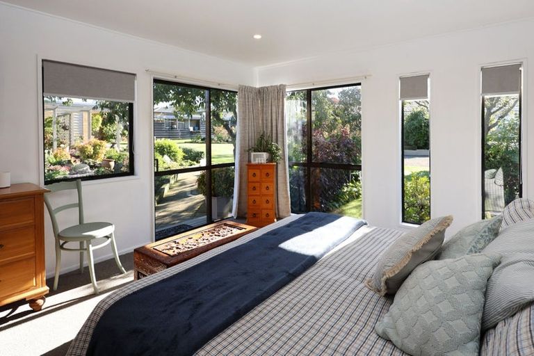 Photo of property in 11 Leven Street, South Hill, Oamaru, 9400