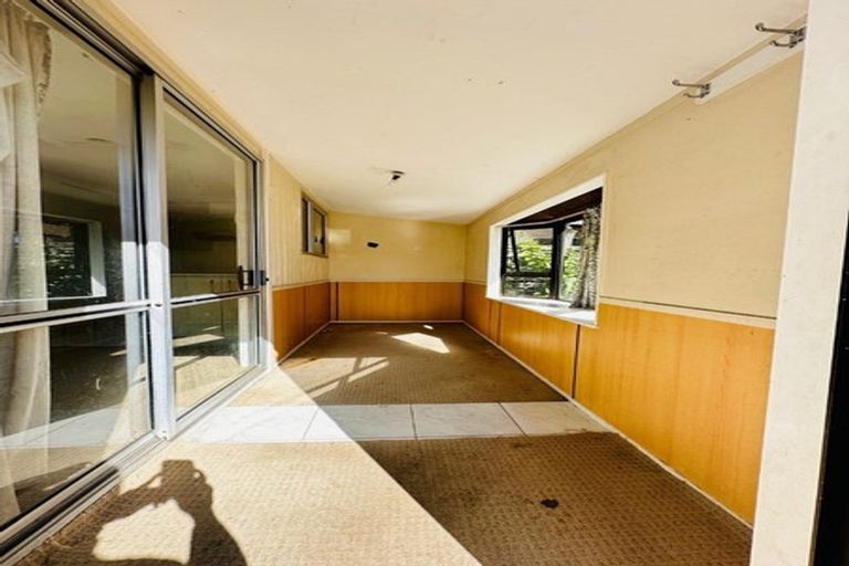 Photo of property in 129 Russell Road, Manurewa, Auckland, 2102
