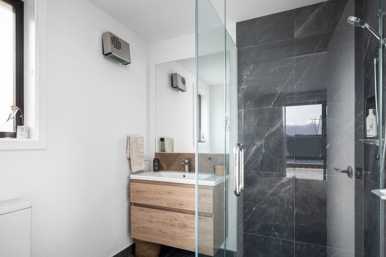 Photo of property in 16 Pollock Street, Alexandra, 9320