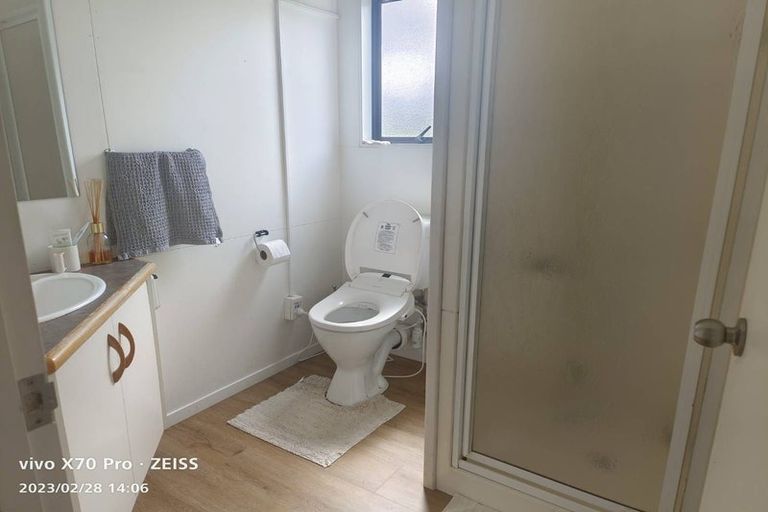 Photo of property in 37 Pitt Road, Runciman, Drury, 2578