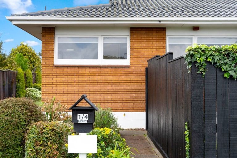 Photo of property in 1/4 Waterloo Road, Milford, Auckland, 0620