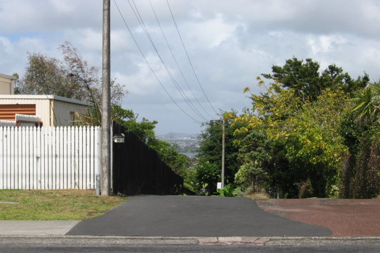 Photo of property in 23 Castor Bay Road, Castor Bay, Auckland, 0620