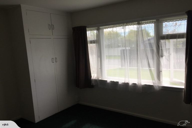 Photo of property in 71 Bretts Road, St Albans, Christchurch, 8052