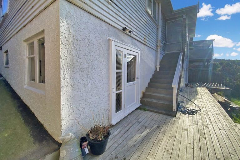 Photo of property in 84 Miramar North Road, Miramar, Wellington, 6022