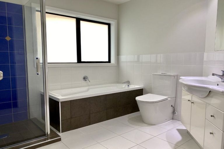 Photo of property in 29 Mariners View Road, Beach Haven, Auckland, 0626