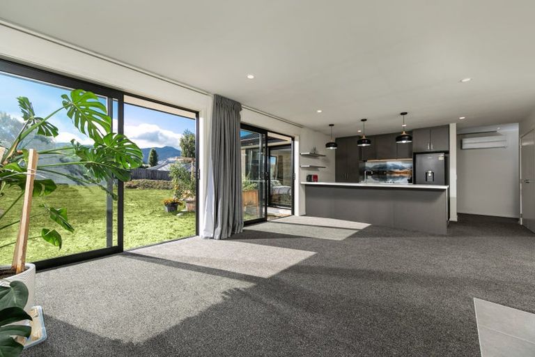 Photo of property in 4 Muscovy Lane, Lake Hawea, Wanaka, 9382
