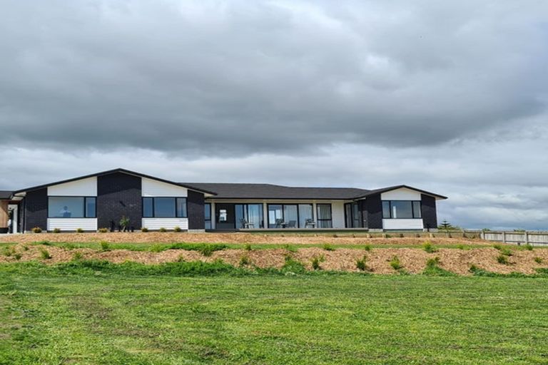 Photo of property in 15 Lawrence Carter Drive, Bombay, 2675