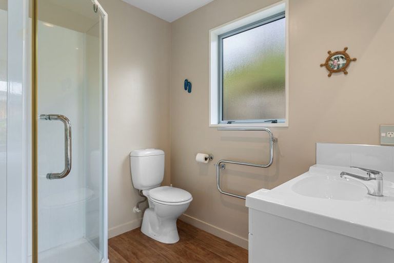 Photo of property in 11 Manuka Terrace, Duvauchelle, 7581