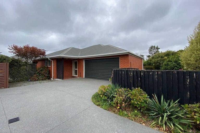 Photo of property in 135 Hawford Road, Opawa, Christchurch, 8023