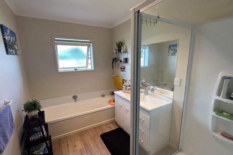 Photo of property in 5 Ahmad Close, Levin, 5510