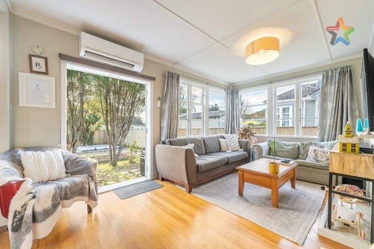 Photo of property in 133 Waddington Drive, Naenae, Lower Hutt, 5011