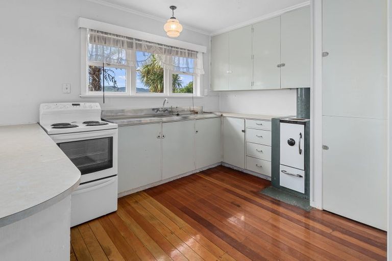 Photo of property in 2 Munro Street, Onerahi, Whangarei, 0110