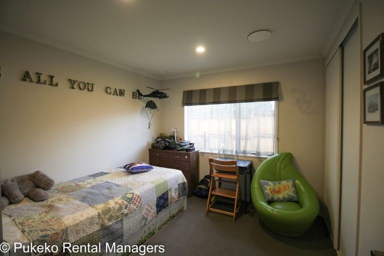 Photo of property in 38 Belfry Place, Wattle Downs, Auckland, 2103