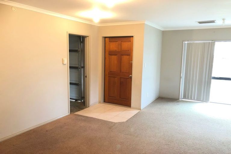 Photo of property in 11 Innisowen Place, Flat Bush, Auckland, 2019