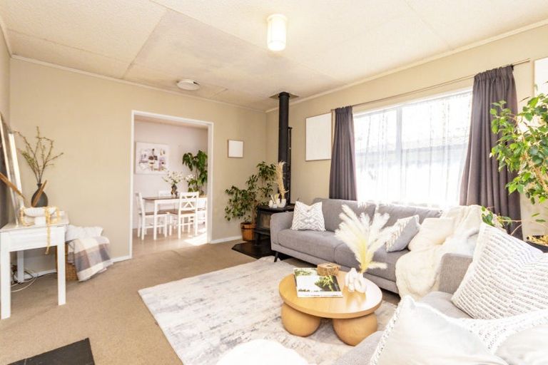 Photo of property in 9 Hilton Grove, Kelvin Grove, Palmerston North, 4414