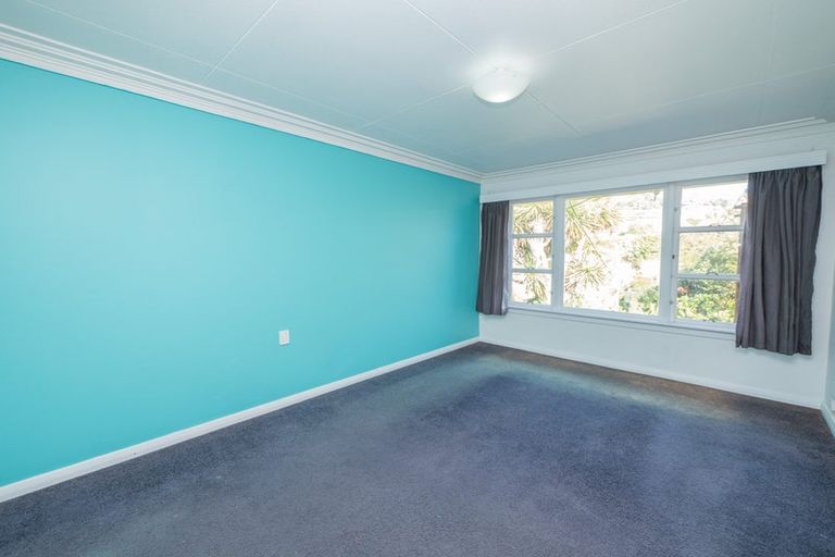 Photo of property in 83 Easther Crescent, Kew, Dunedin, 9012