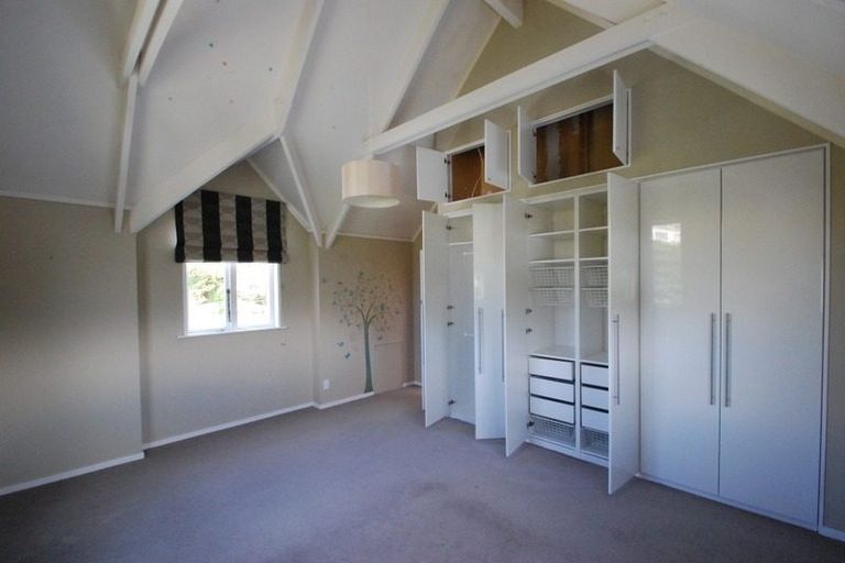 Photo of property in 41 Farm Road, Northland, Wellington, 6012