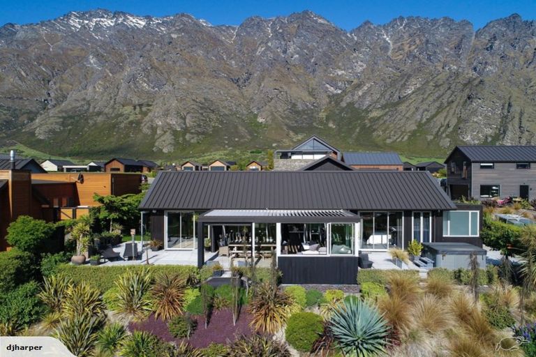 Photo of property in 5 Kintyre Court, Jacks Point, Queenstown, 9371