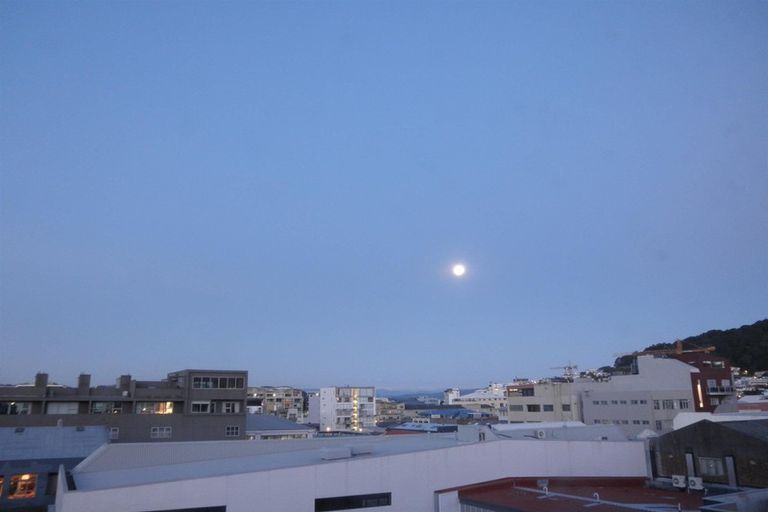 Photo of property in 12 Martin Square, Te Aro, Wellington, 6011