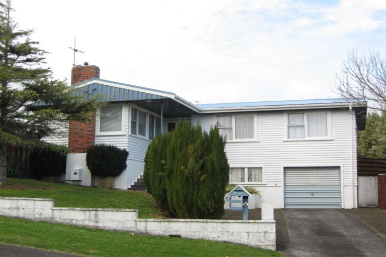 Photo of property in 2 Wiremu Place, Blagdon, New Plymouth, 4310